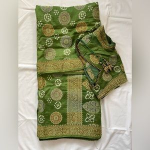 Green bhandani saree